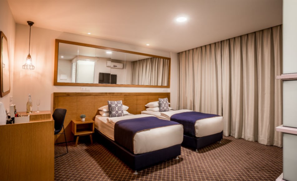 tel-aviv-lodging-embassy-hotel-tel-aviv